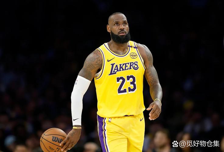 解说:这支湖人产生化学反应后确实很可怕 别忘了詹姆斯还没复出