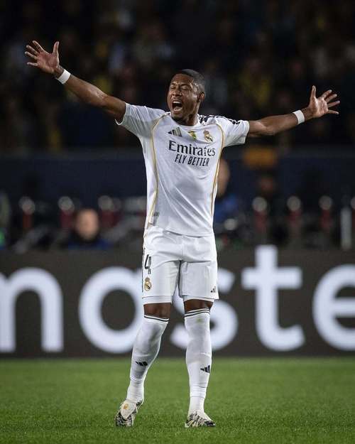 国家德比后首练!马卡:皇马在今天恢复训练,阿拉巴、吕迪格缺席