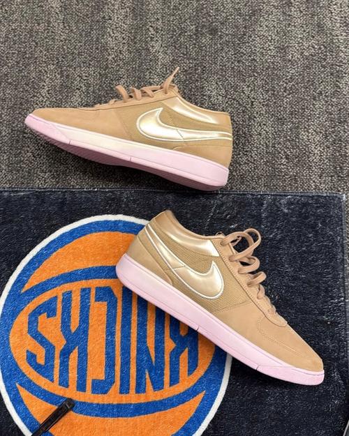 他的布克球鞋比布克本人还多？塔克晒喷泡配色Book 1 PE球鞋