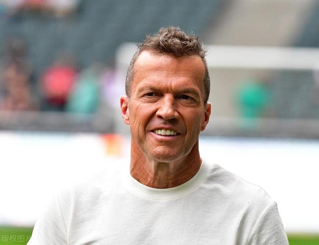 马特乌斯：从竞技表现来说，我确信诺伊尔将续约并继续当拜仁一门