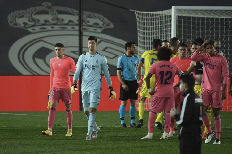 详细阅读:若纳坦-塔:上半场创造了很多机会 下半场少打一人也证明能够守住 若纳坦-塔:上半场创造了很多机会 下半场少打一人也证明能够守住