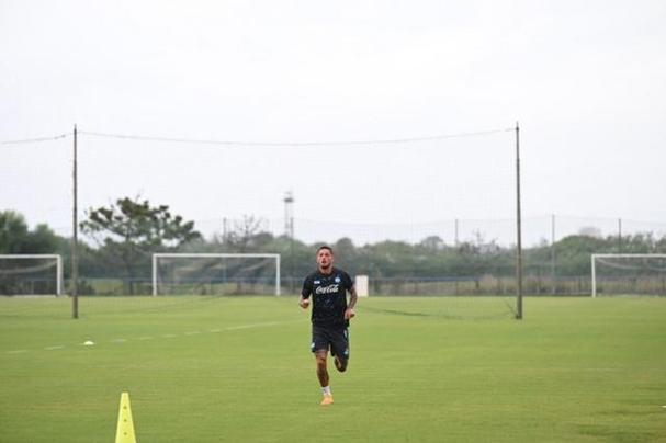 布翁乔尔诺:那不勒斯在防守端做得不错,但我们需进球才能赢比赛