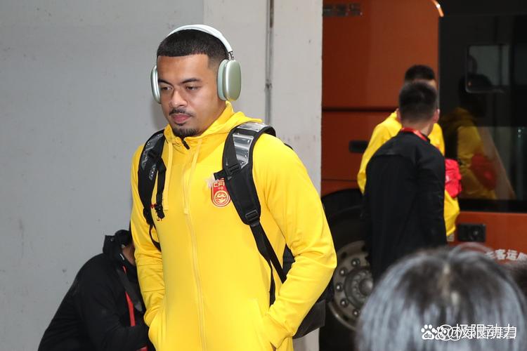 详细阅读:李可社媒分享比赛照片:现在要好好休息和恢复,备战最后一场联赛 李可社媒分享比赛照片:现在要好好休息和恢复,备战最后一场联赛