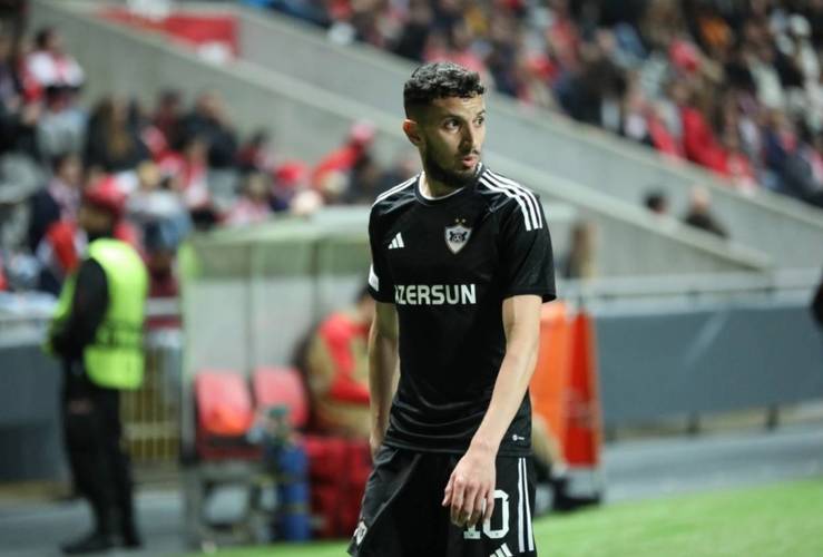 卡拉巴赫主帅:我们拼搏到最后一刻,战平切尔西提升了球队信心